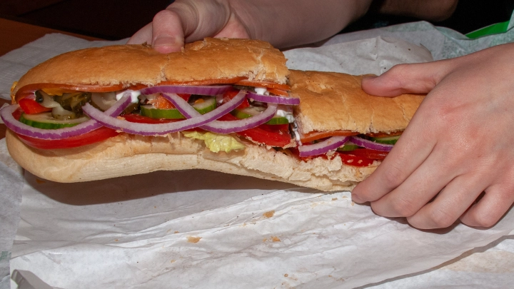 Похудеть на 8 кг за месяц без диет и тренировок? Ешьте бутерброды. Проверено на себе