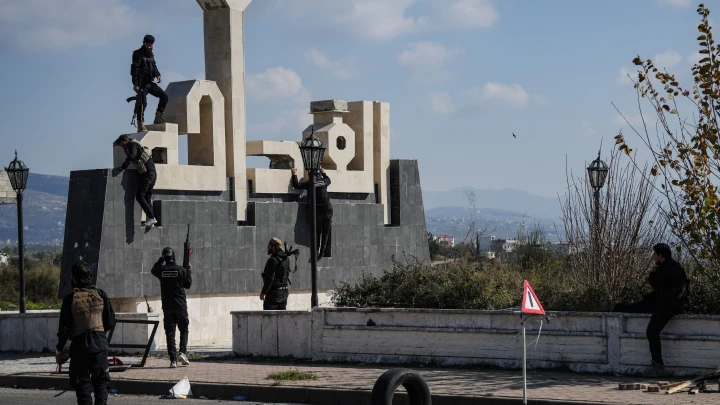 Кто оправдывает резню алавитов и зачем? Андрей Медведев обнаружил в России сторонников этнических чисток в Сирии