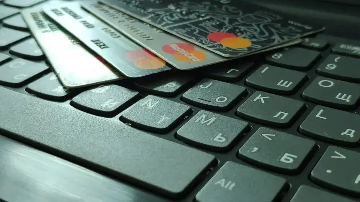 Мошенники покупают товары на маркетплейсах через чужие аккаунты