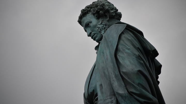 Американцы поздравили с днём рождения Пушкина: Русские падают со смеху