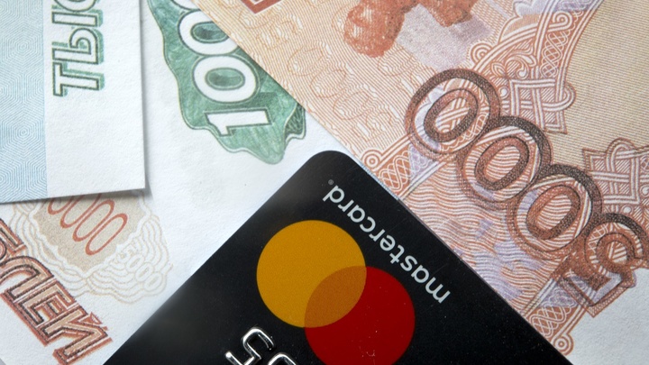 Свыше 16 млн рублей выплатили власти семьям донских медиков, погибших от Covid-19