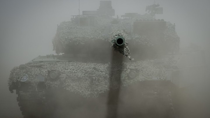 Бундесвер опровергает: Нихт шиссен в сгоревшем на Украине Леопарде кричали не немцы