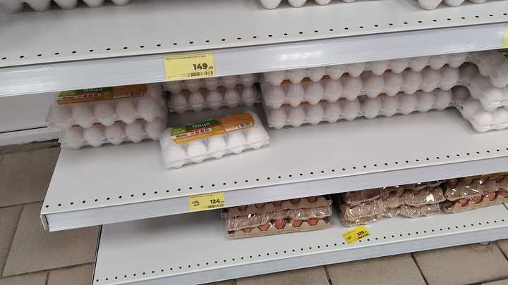 Новосибирцы увидели в супермаркетах поштучную продажу яиц