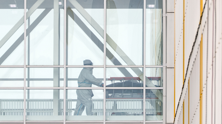 В Уральском городке Серове произошла вспышка COVID-19 среди пациентов городской больницы