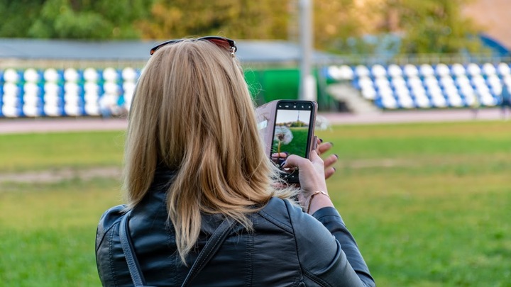 Детский омбудсмен предложила новые правила продажи сим-карт