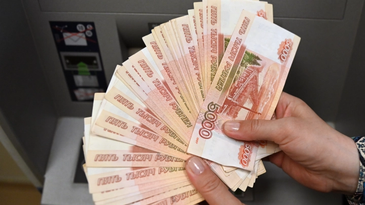 Женщину накажут за то, что потратила деньги для бизнеса на семью