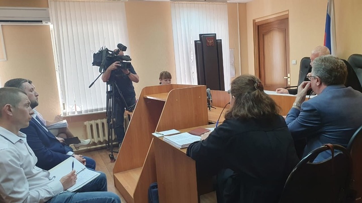 Суд в Иванове снял почти все запреты с Артура Фокина и Алексея Буянкина