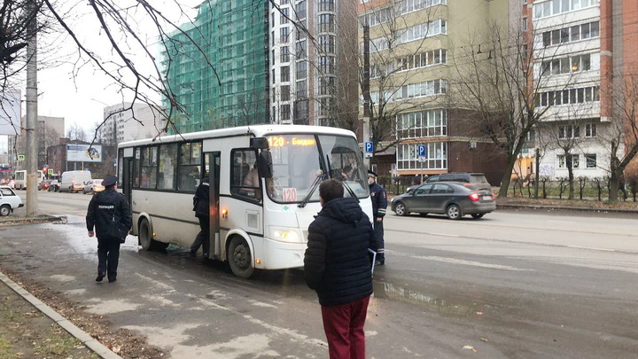 За нарушение масочного режима в Ивановской области из транспорта высадили 899 пассажиров