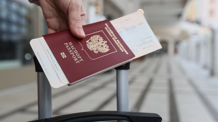 Каждый в России занял свою сторону. Общество разделилось буквально за месяц: Нейтралов не осталось