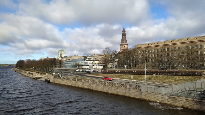 Беженцы с Украины разгневали латышей. В Сети прозвучал воинственный призыв