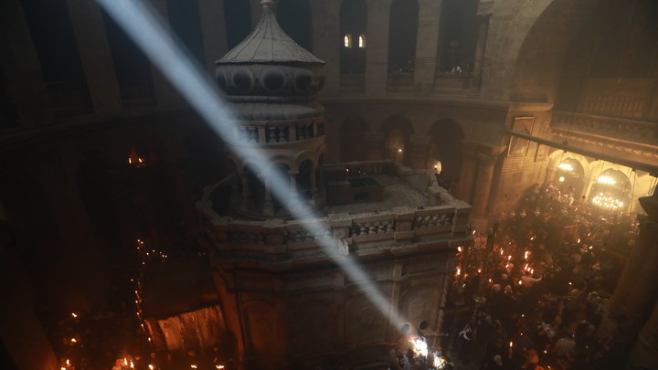 В Мелитополь прибыл Благодатный огонь