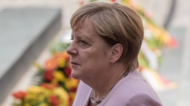 Хорошая мина при плохой игре: Эксперт о том, почему Меркель обвинила Россию в развале ДРСМД