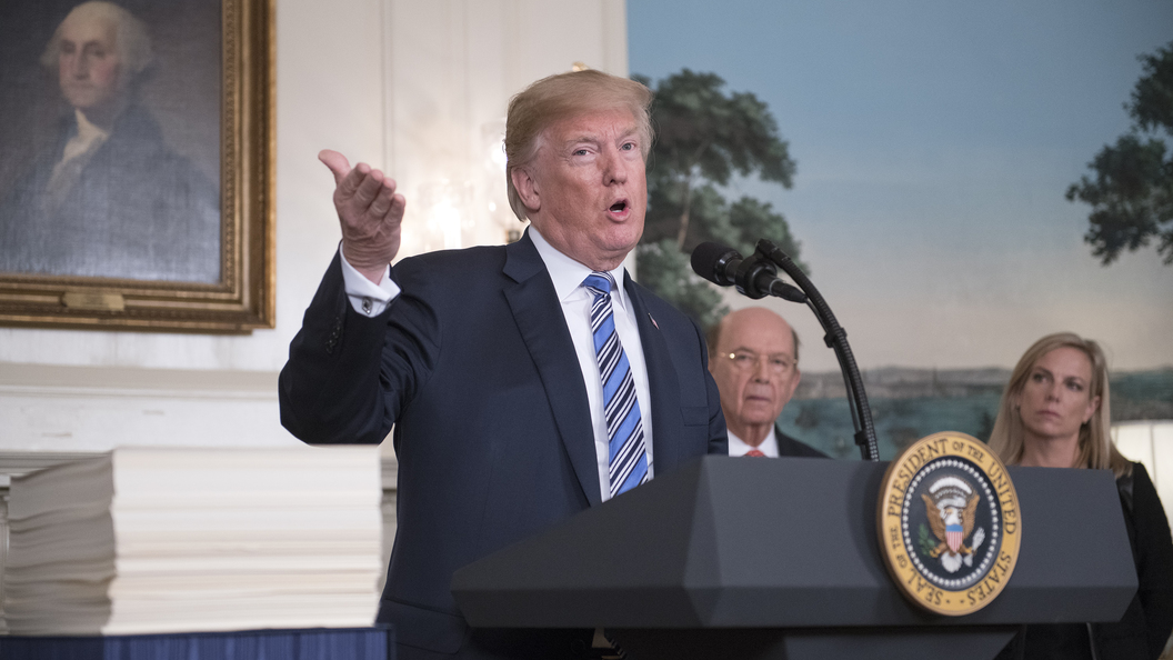 Трамп дал урок президентам Эстонии, Латвии и Литвы: Против дружбы с Россией - только глупцы Трамп дал урок президентам Эстонии, Латвии и Литвы: Против дружбы с Россией - только глупцы