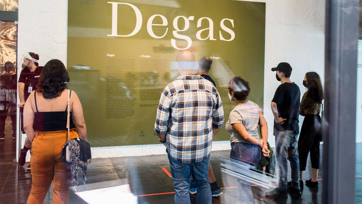 Украсть всё русское. Американцы переименовали картину Русская танцовщица в украинскую