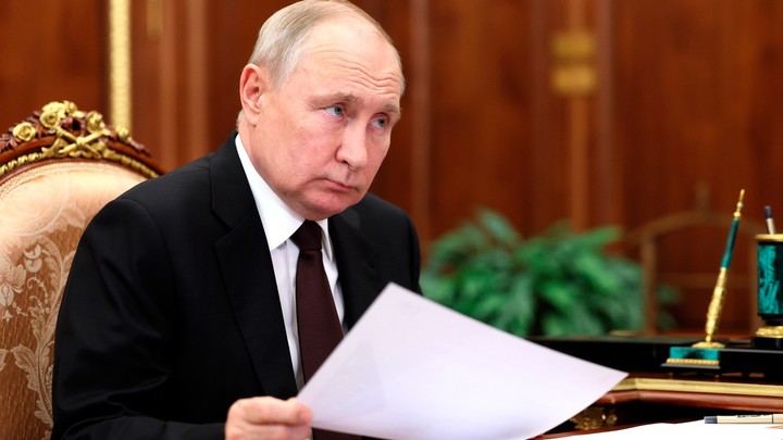 Прекратить СВО одним росчерком пера: Путину выставили требование