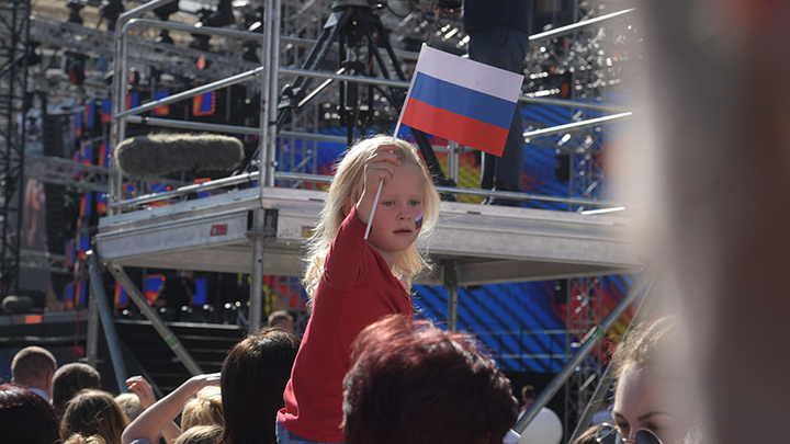 Мы должны научиться уважению к России