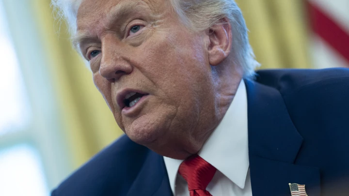 Три кита, на которых держалось господство США. Подвёл даже Голливуд: Трамп намерен вернуть всех в стойло