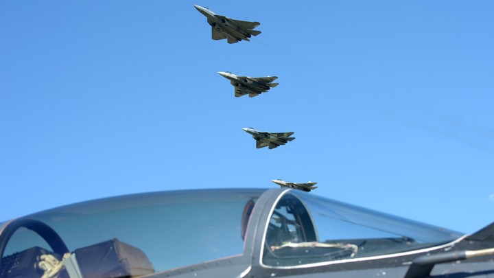 ВСУ в Бахмуте остались без подкрепления: Русская авиация уничтожила украинский путепровод