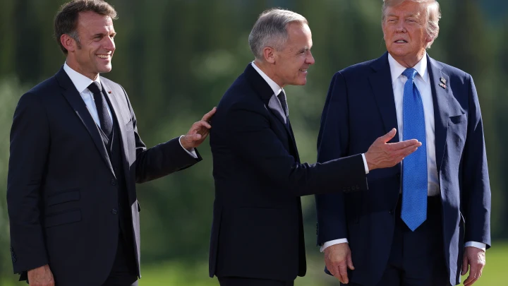 Трамп раскритиковал Макрона, говоря о причинах своего отъезда с саммита G7