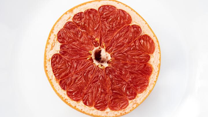 Выводят канцерогены: Онколог назвал три проверенных продукта против рака