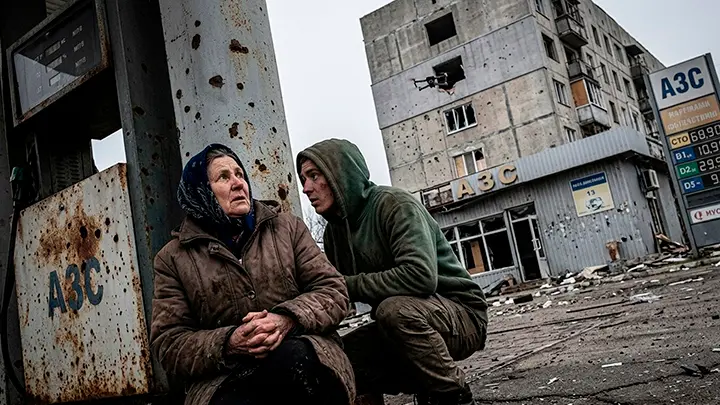 Беспилотники вылетают из окон домов. Каждый день – последний: На заправках убивают. Идёт охота на мирных