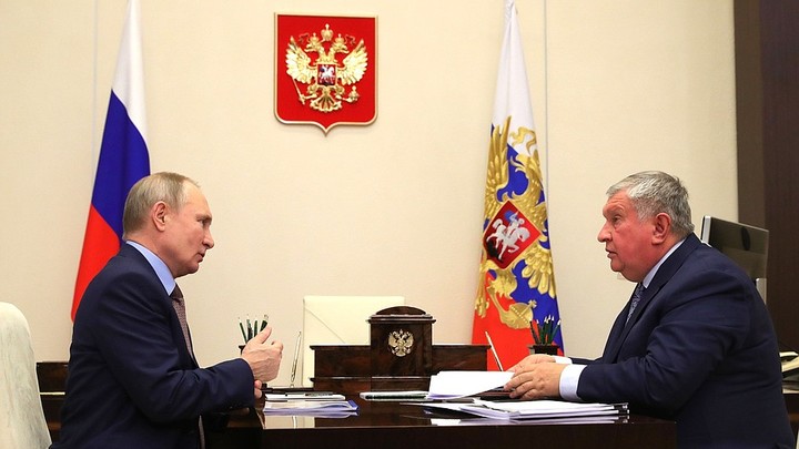 Единственные с прибылью: Сечин рассказал Путину об уникальности Роснефти