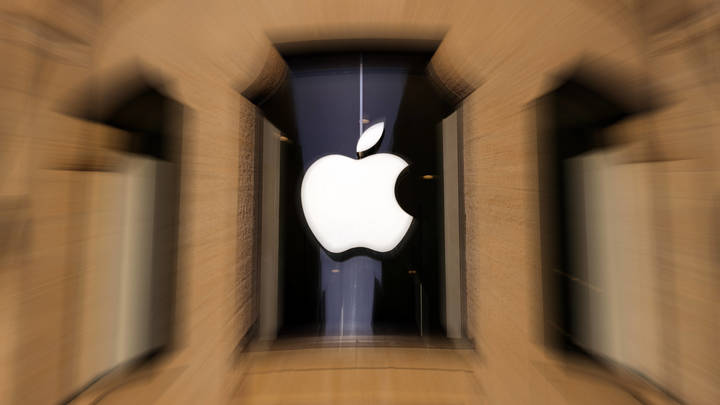 BLM для русских: В Apple решили воспитать Россию