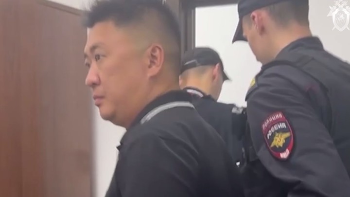 СК: трем фигурантам дела об отравлении людей салатом предъявили обвинения СК: трем фигурантам дела об отравлении людей салатом предъявили обвинения