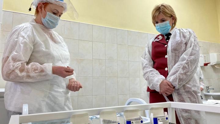 Вакцину «ЭпиВакКорона-Н» могут начать производить за рубежом