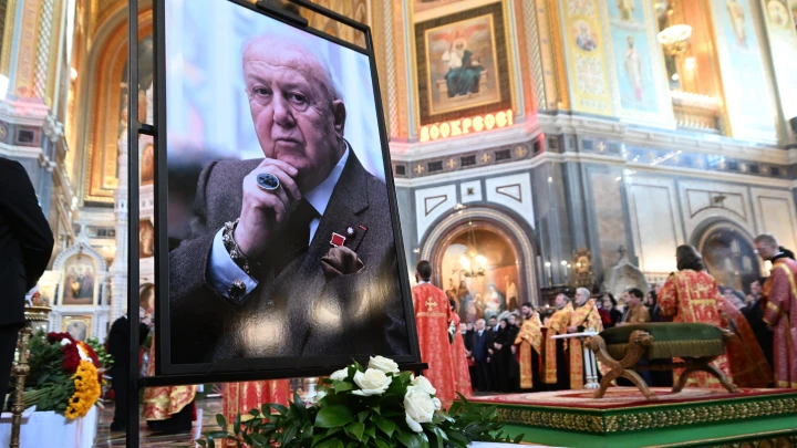 Квартира за 177 млн рублей, целый автопарк и 5000 картин. За наследство Церетели начинается настоящая битва