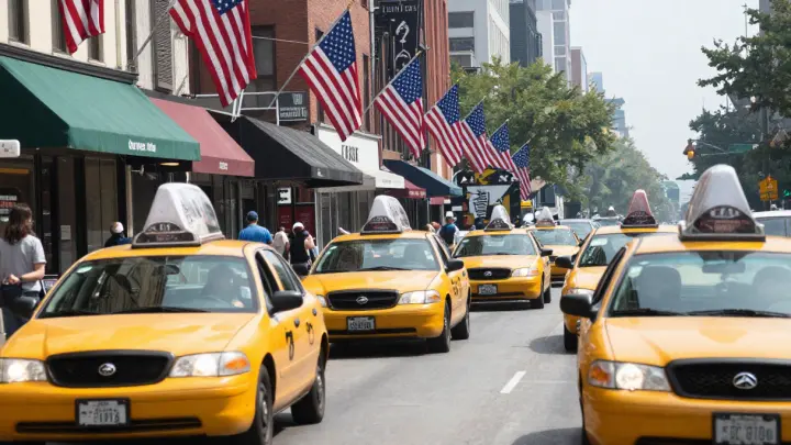 Борьба за каждый доллар: блогер Мэддисон рассказал, как живут русские в США