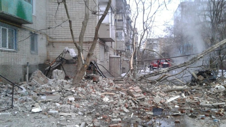 Многоэтажка в Астрахани обрушилась из-за несогласованной перепланировки