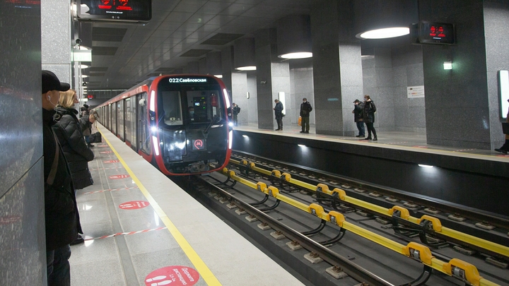 С 4 ноября в Москве закроют часть оранжевой ветки метро