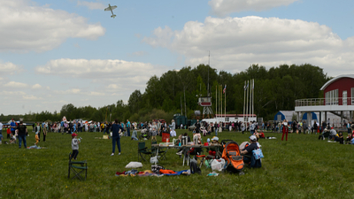 Лётчик погиб во время исполнения элементов высшего пилотажа на авиашоу в Финляндии