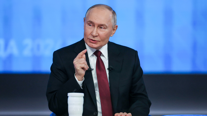 Прямая линия Владимира Путина: нижегородец спросил о портрете в кабинете президента