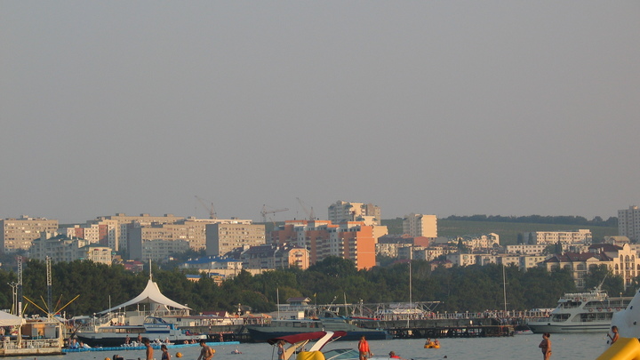 В Геленджике сотни человек могут остаться без жилья. Чиновники не видят проблемы