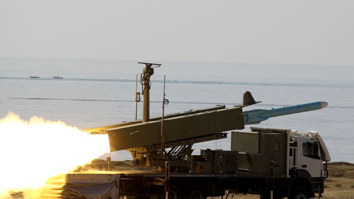 Guardian: Украина запросила у Запада дальнобойные ракеты для атак на Иран, Сирию и Россию