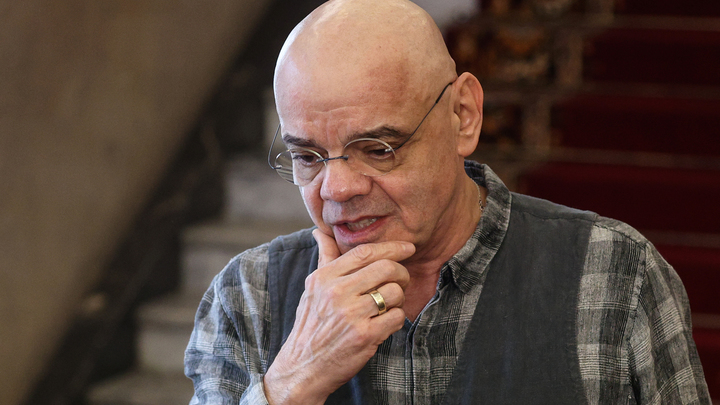 Константин Райкин поручился за задержанного экс-директора театра Красный факел