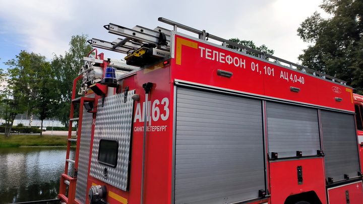 Весь город заволокло дымом, жителям тяжело дышать: Что происходит в Пролетарске после атаки дрона