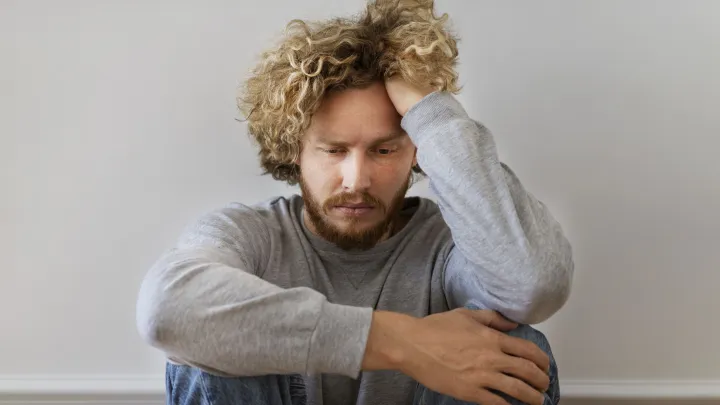 Гречка, вода и лимон: нарколог составил инструкцию по борьбе с похмельем