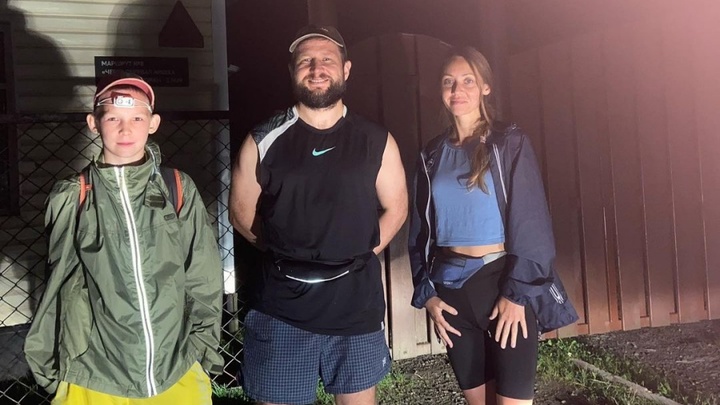 Жители Мостовского района прошли 70 км по горам до Сочи за 17 часов