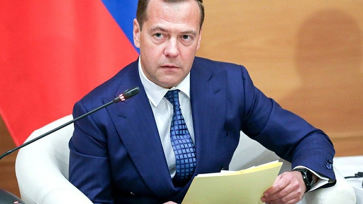 Д. Медведев назначил 2-х заместителей министра просвещения РФ