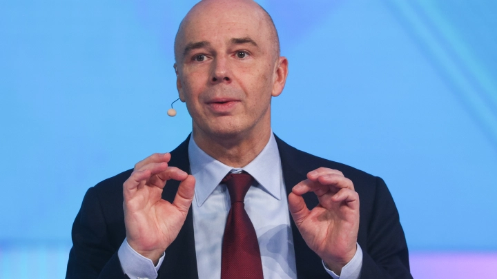 Так долго Силуанов на людях ещё не смеялся