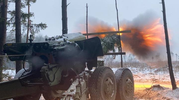 Русские артиллеристы уничтожили катер с десантом ВСУ, переправлявшийся на левый берег Днепра