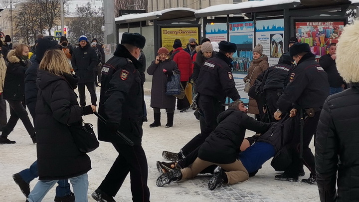 Студенты колледжей стали «массовкой» на протестах во Владимире