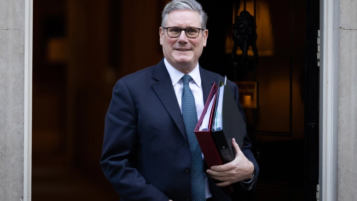 Солдаты возвращаются в гробах: Британцы зашикали на собственного премьера. Поняли, что Россия шутить не будет