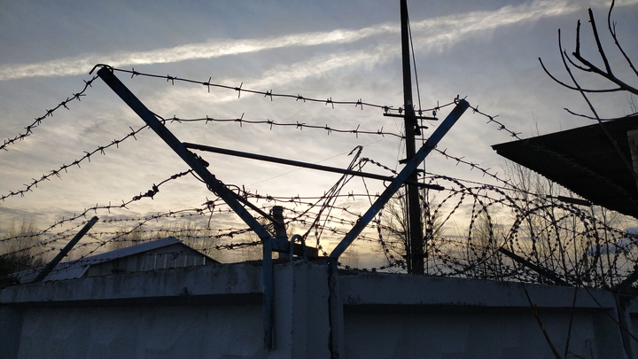 В Петербурге задержали мужчину, укравшего с детской площадки мальчика