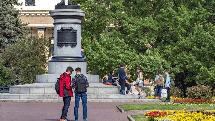Очередной патриотический скандал прогремел в сердце Москвы