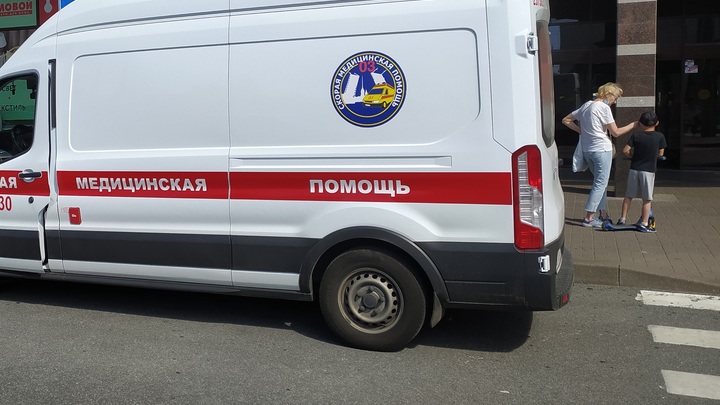 Женщину и подростка сбила иномарка в Нижнем Новгороде