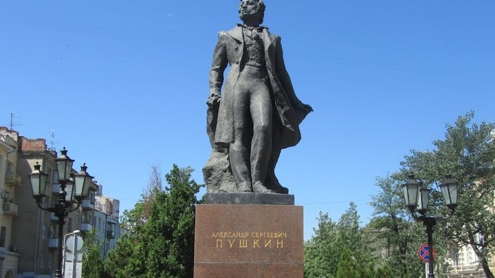 В Ростове-на-Дону приведением в порядок улицы Пушкинской займутся лишь через два года. Но - не факт